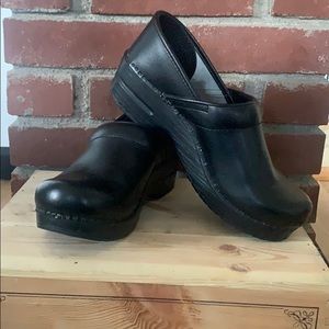 DANSKO Clogs - Women’s Size 39